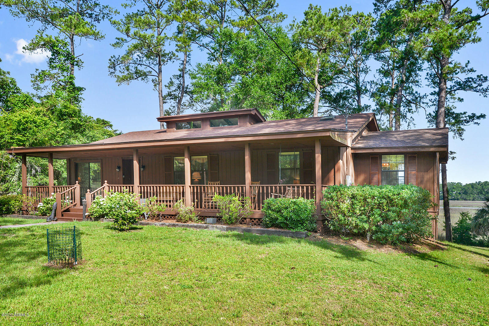 6092 Vaux Road Beaufort, SC 29906 - Photo 10 of 26 003_1600x1067_mls