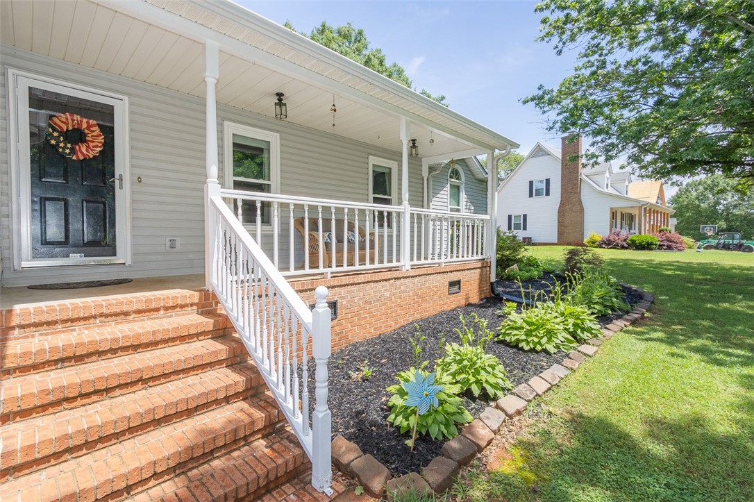 1220 Phillips Road Anderson, SC 29625 - Photo 2 of 44