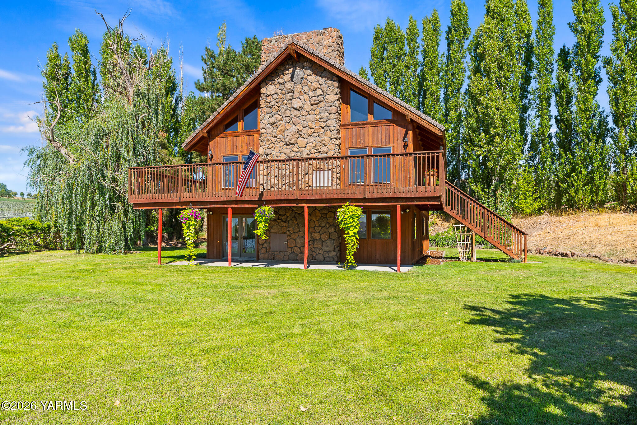 13619 Summitview Ext Road Yakima, WA 98908 - Photo 47 of 56 a view of a house with a yard