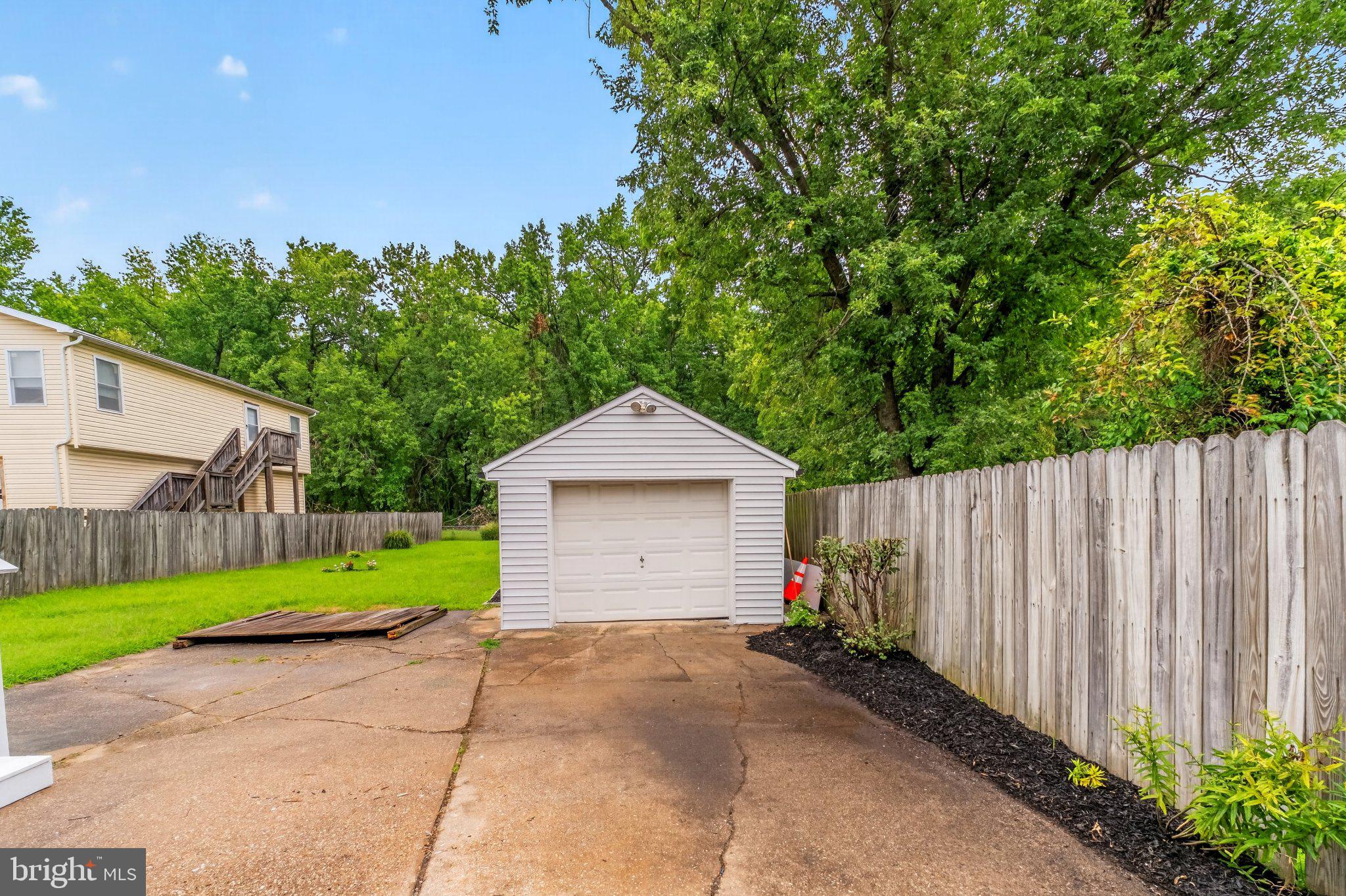 2317 Ruth Avenue Baltimore, MD 21219 - Photo 25 of 29 Spacious 1 car garage and grand back yard!