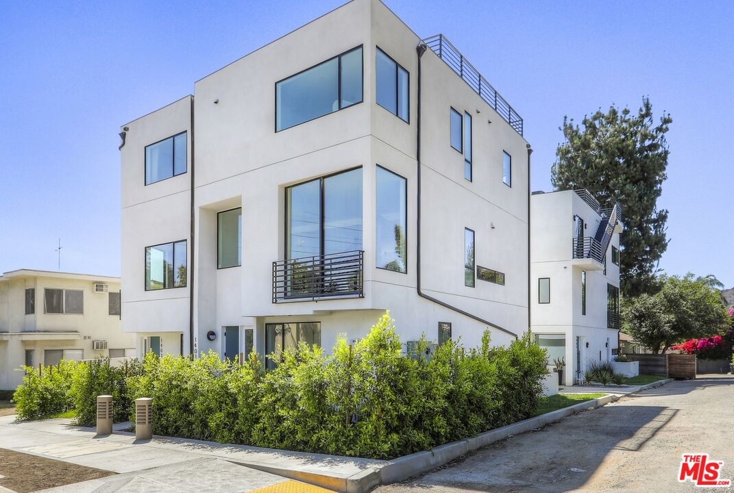 1411 West Roca Lane Los Angeles, CA 90041 - Photo 21 of 21 a front view of a building with garden