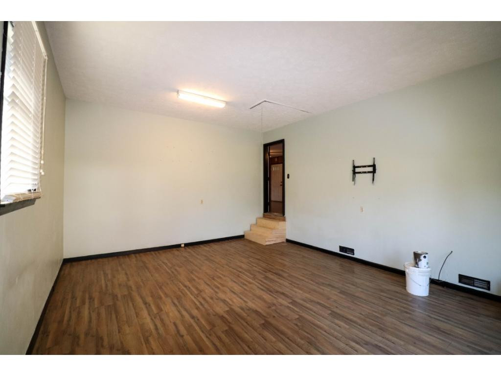 392 Cedar Branch Road Kingsport, TN 37664 - Photo 9 of 36 Photo 9