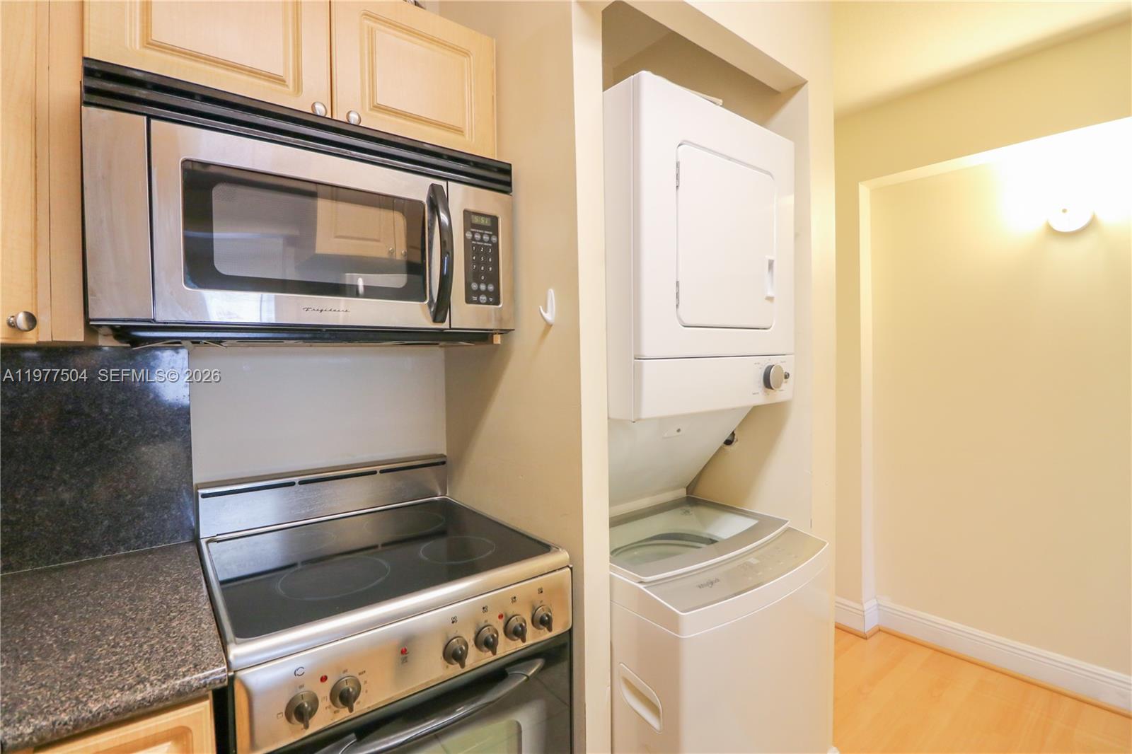 134 Southwest 7th Avenue, Unit 403 Miami, FL 33130 - Photo 13 of 31