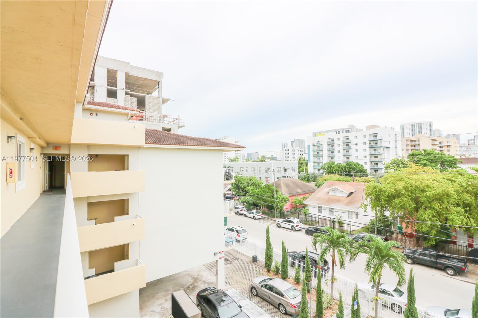 134 Southwest 7th Avenue, Unit 403 Miami, FL 33130 - Photo 9 of 31