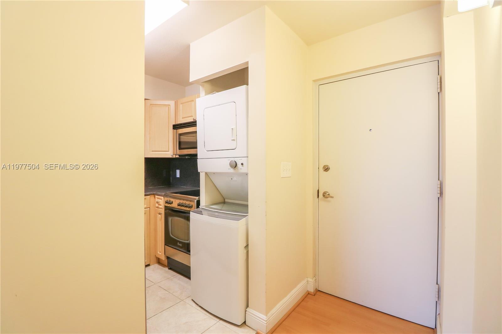 134 Southwest 7th Avenue, Unit 403 Miami, FL 33130 - Photo 10 of 31