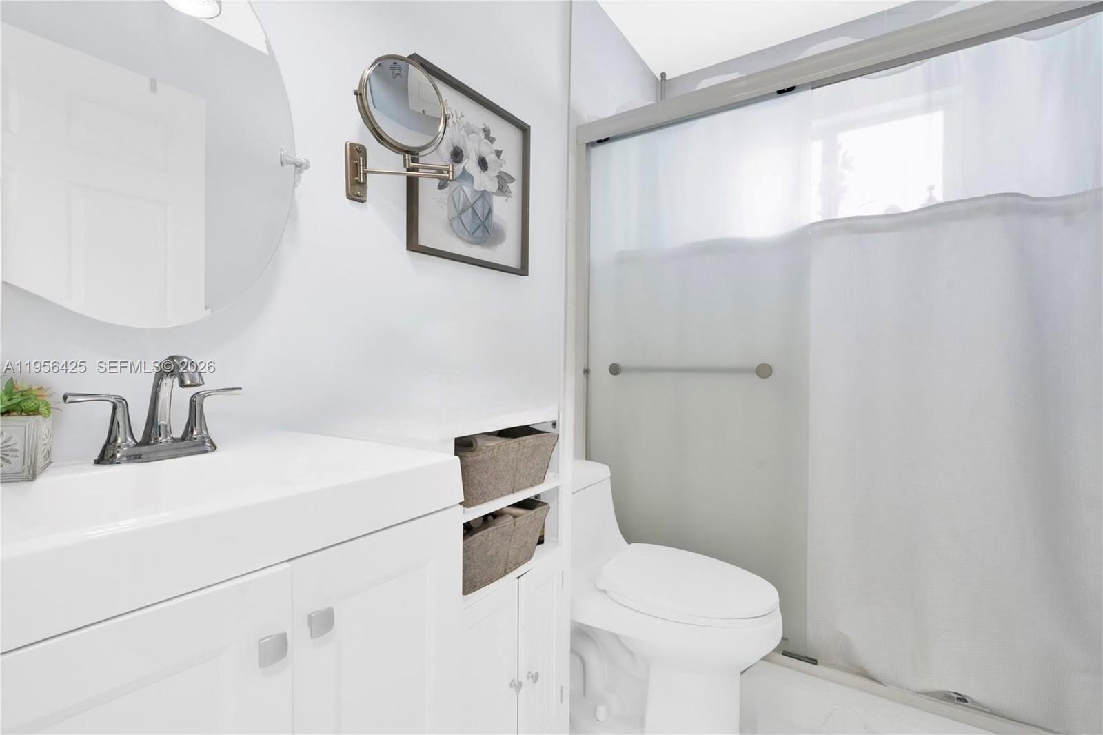 3210 Southwest 24th Terrace Miami, FL 33145 - Photo 13 of 44