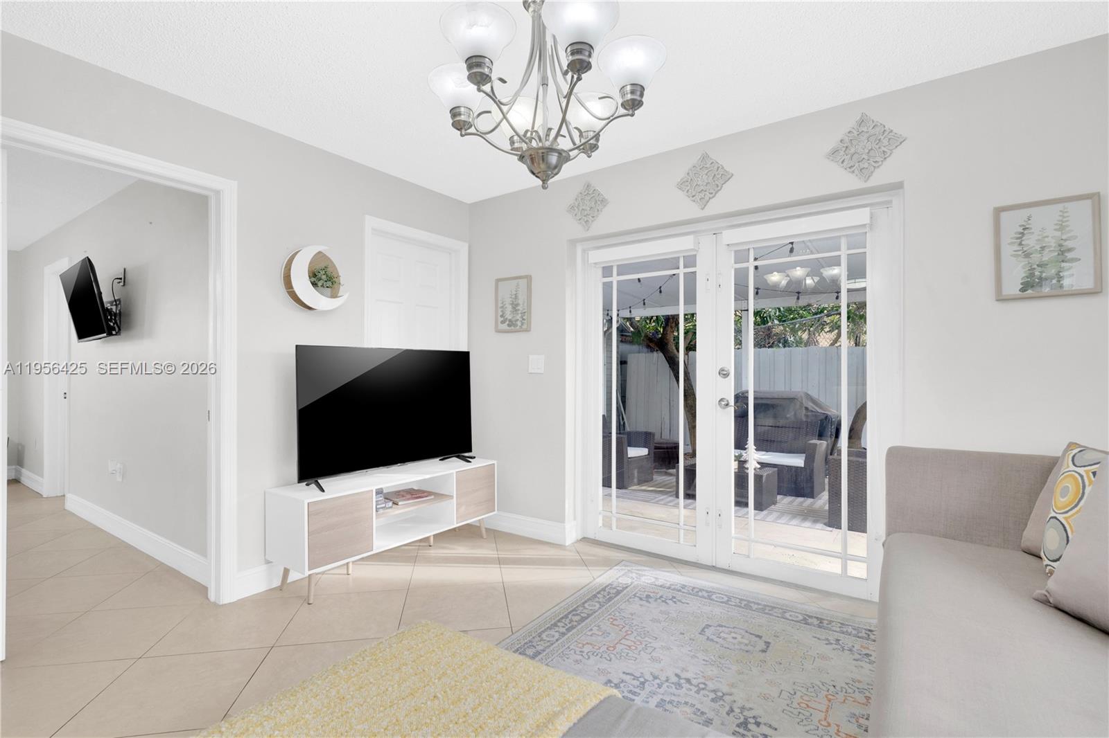 3210 Southwest 24th Terrace Miami, FL 33145 - Photo 28 of 44