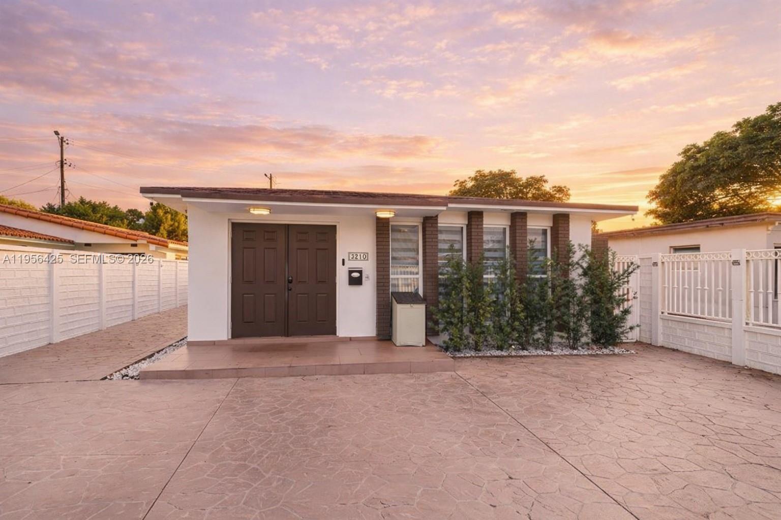 3210 Southwest 24th Terrace Miami, FL 33145 - Photo 3 of 44