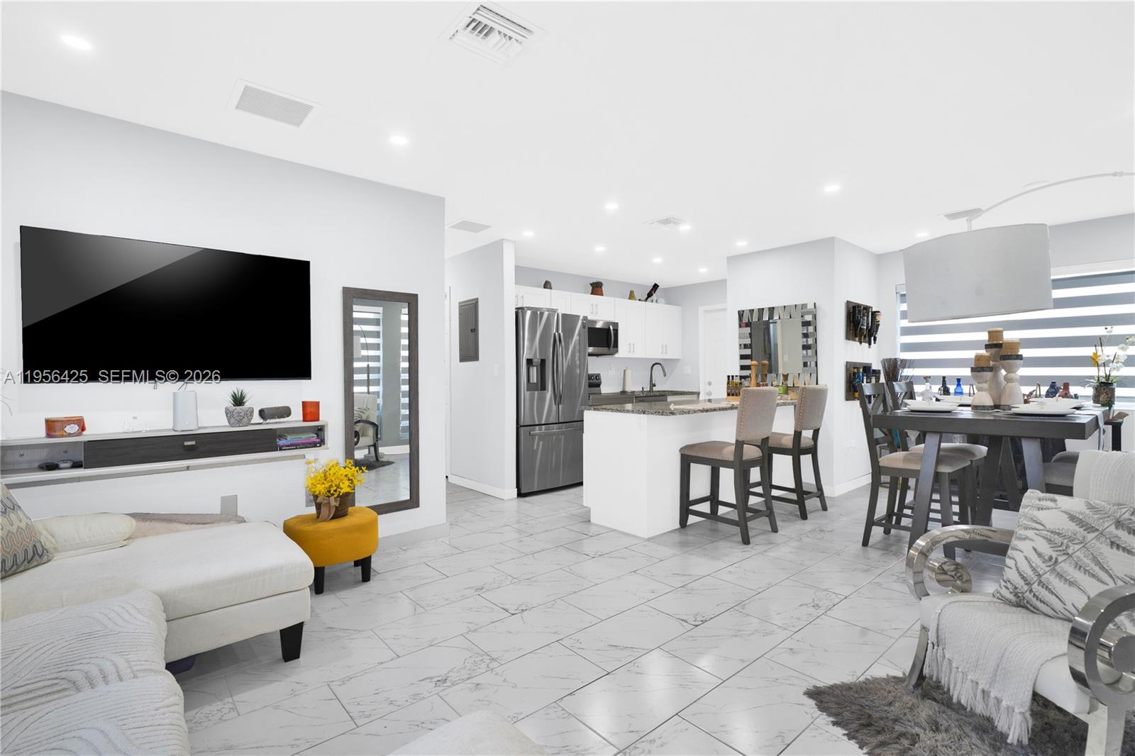 3210 Southwest 24th Terrace Miami, FL 33145 - Photo 6 of 44