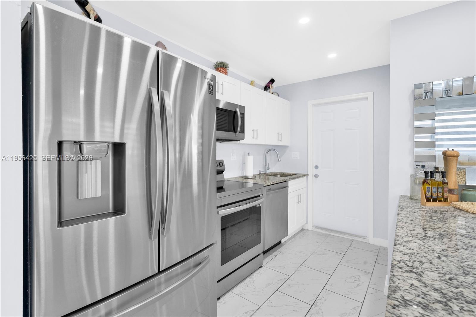 3210 Southwest 24th Terrace Miami, FL 33145 - Photo 10 of 44