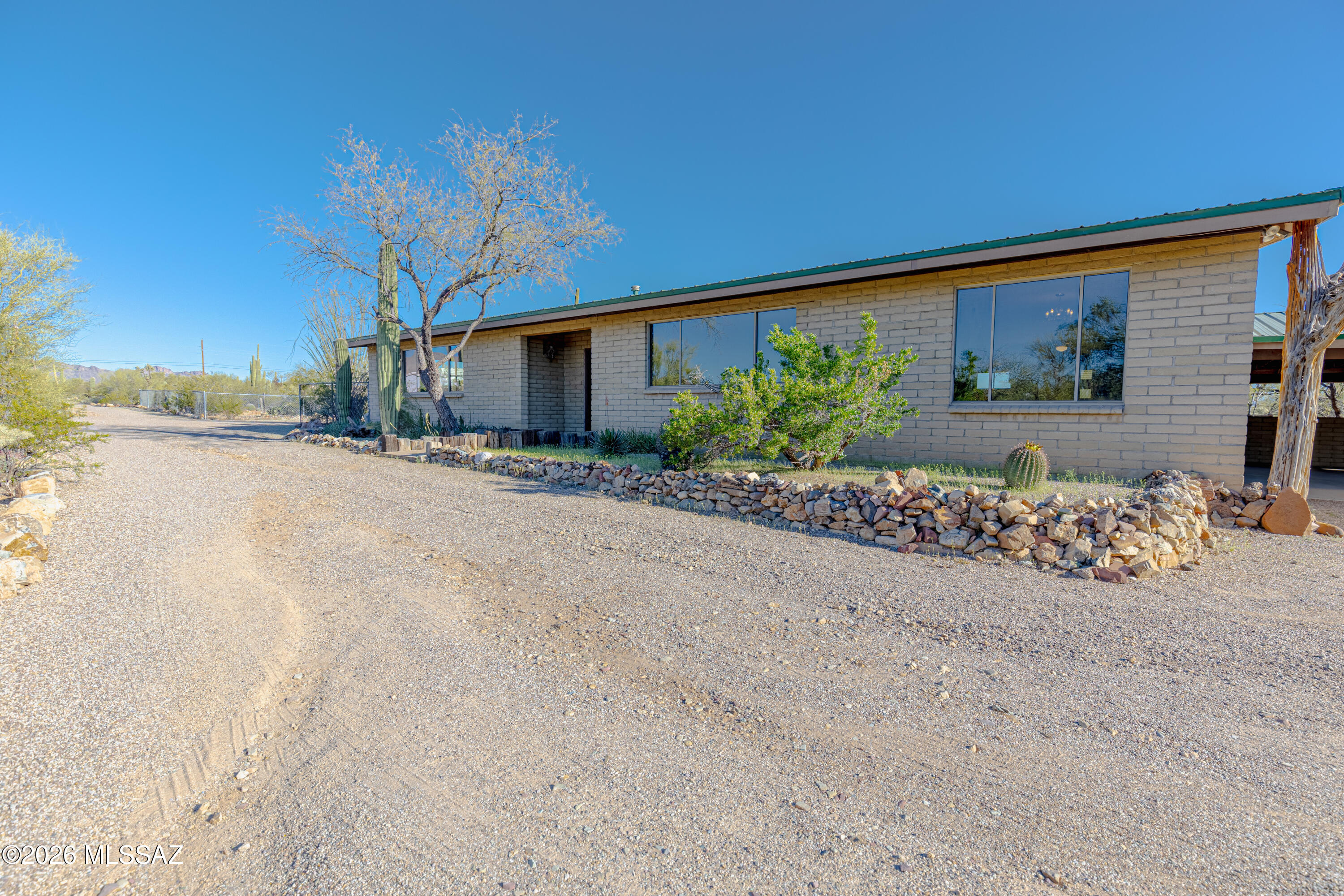 1551 North Sandario Road Tucson, AZ 85743 - Photo 10 of 39