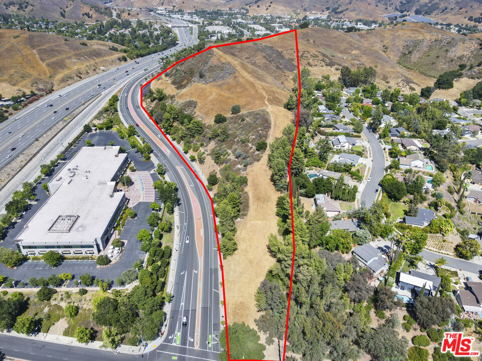27300 Agoura Road Calabasas, CA 91301 - Photo 19 of 23