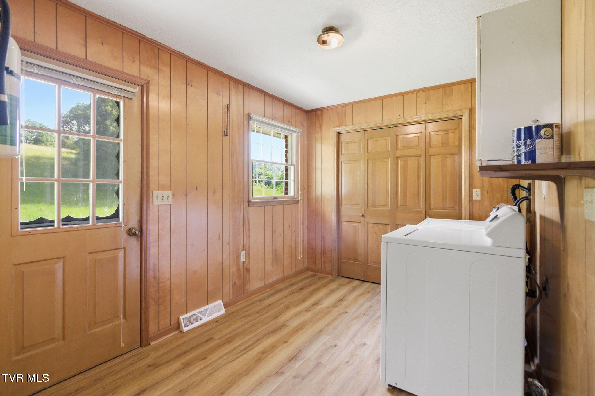 122 East Carters Valley Road Kingsport, TN 37665 - Photo 21 of 45 21-web-or-mls-DZ3A3902