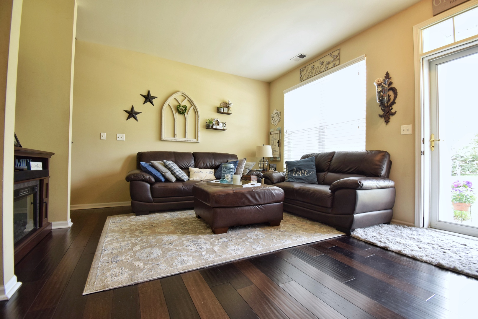 242 Springbrook Trail South Oswego, IL 60543 - Photo 8 of 23