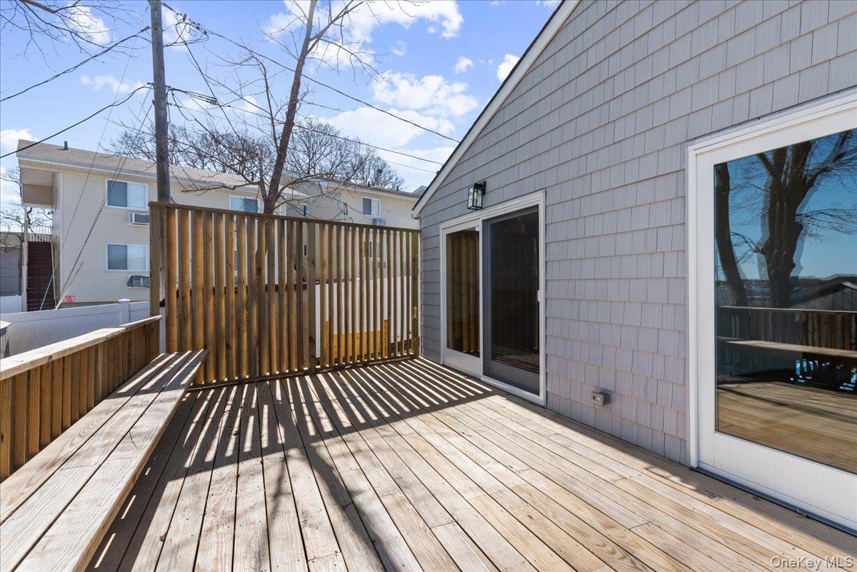 73 West Tiana Road, Unit 11 Hampton Bays, NY 11946 - Photo 16 of 19