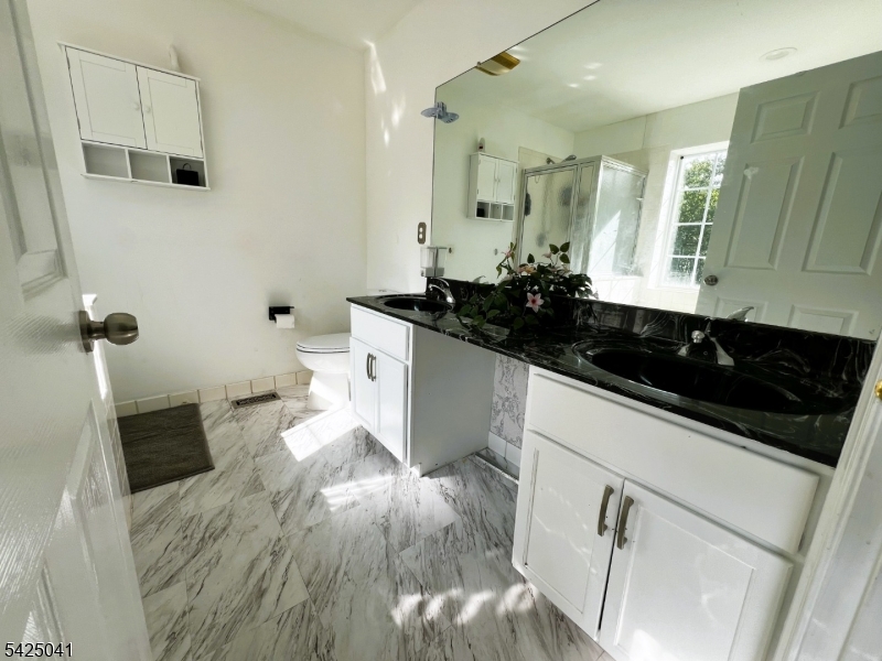 205 Crown Point Road Parsippany, NJ 07054 - Photo 16 of 23