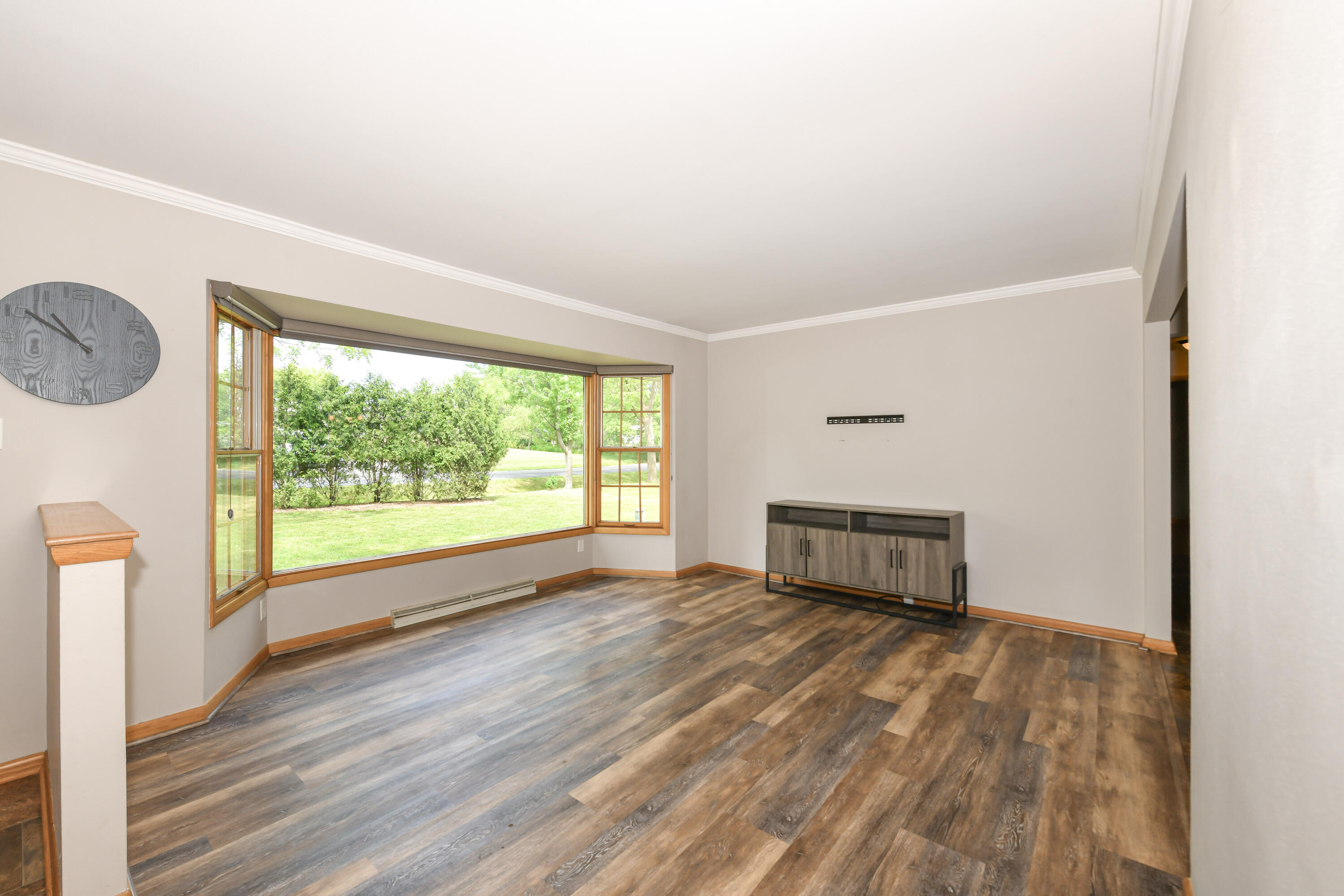 1900 North 166th Street Brookfield, WI 53005 - Photo 6 of 38 Living Room