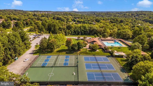 $439,900 | 10641 Old Barn Court, New Market, MD 21774