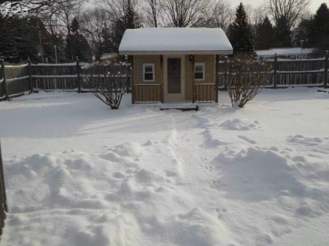 4355 Calkins Road Flint, MI 48532 - Photo 45 of 75 20459182-44.JPG