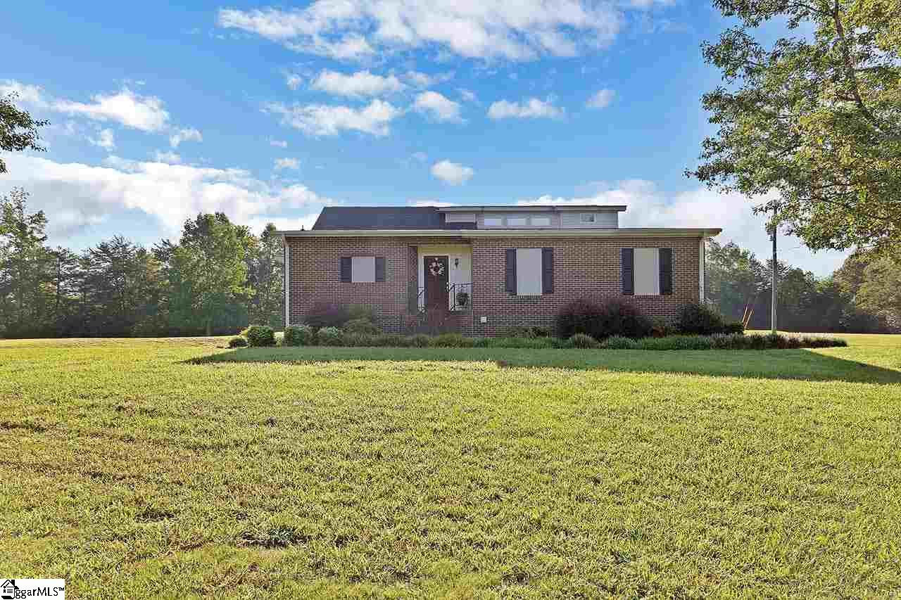 1275 South Barton Road Taylors, SC 29687 - Photo 1 of 36