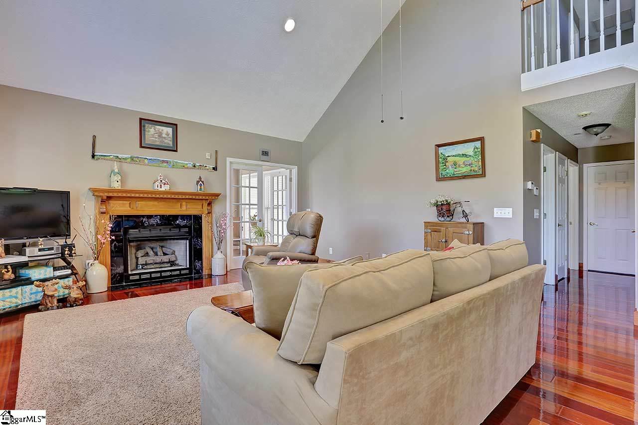 1275 South Barton Road Taylors, SC 29687 - Photo 6 of 36