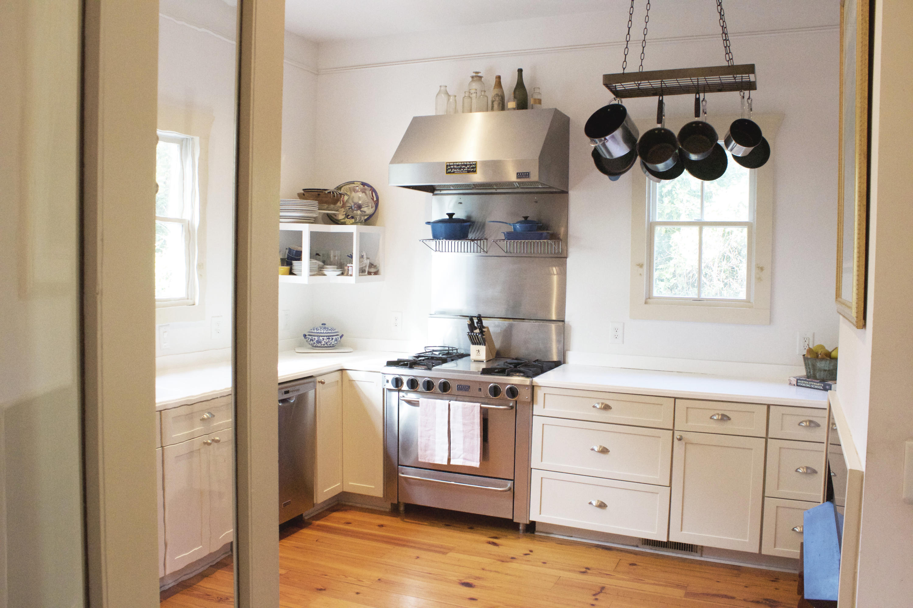 134 Folly Rd Boulevard Charleston, SC 29407 - Photo 18 of 36 kitchen5