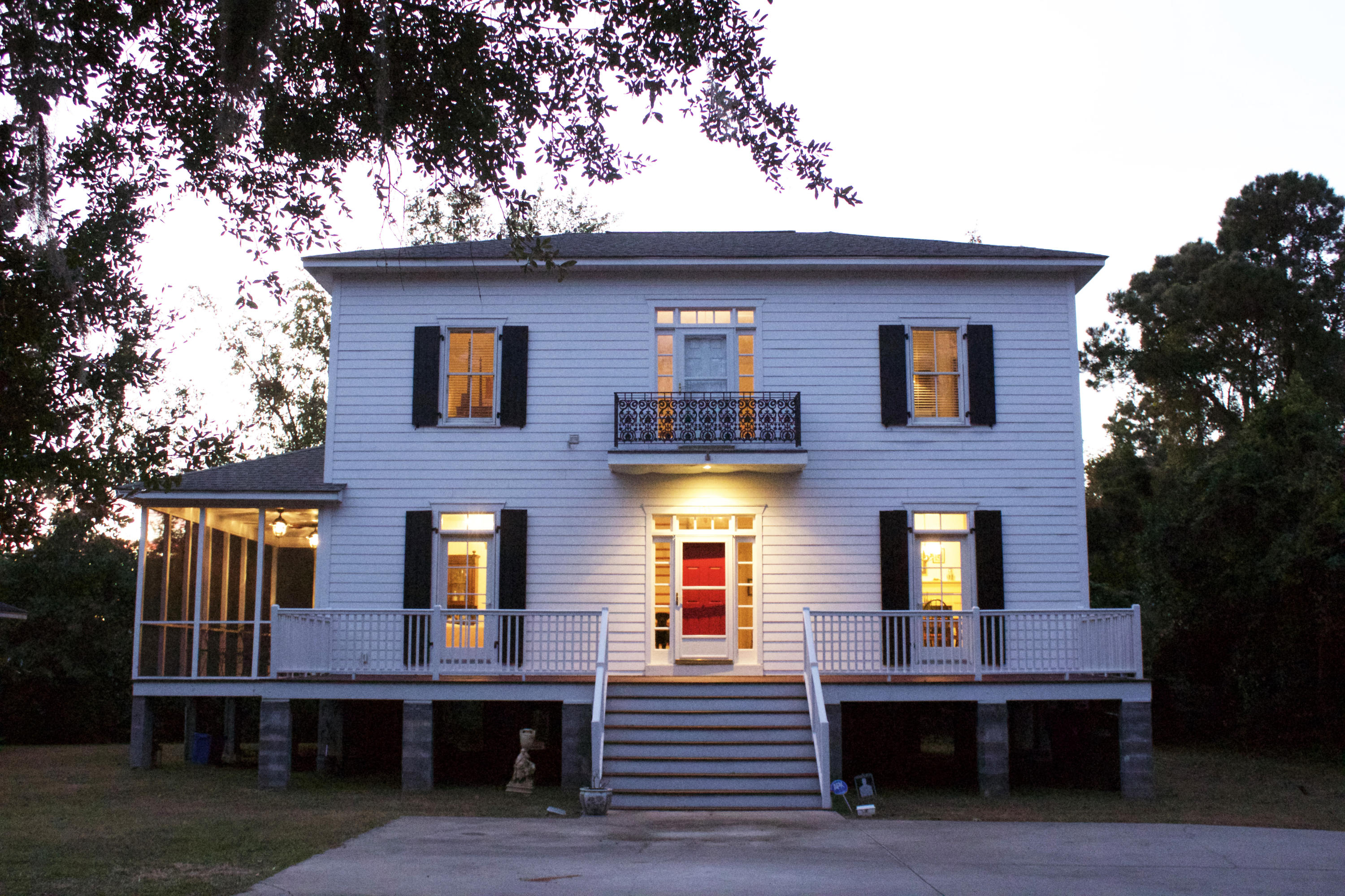 134 Folly Rd Boulevard Charleston, SC 29407 - Photo 3 of 36 134