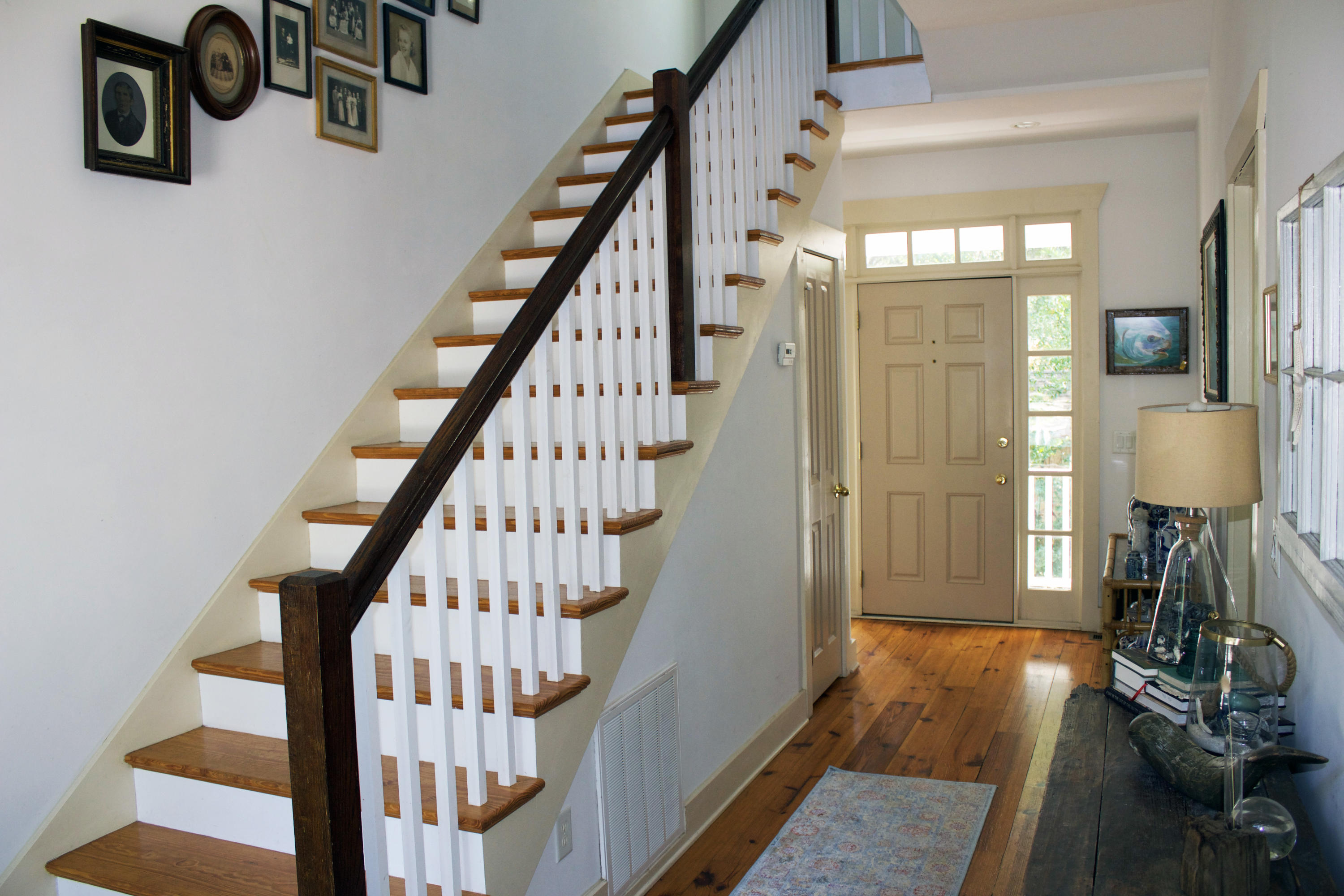 134 Folly Rd Boulevard Charleston, SC 29407 - Photo 4 of 36 foyer