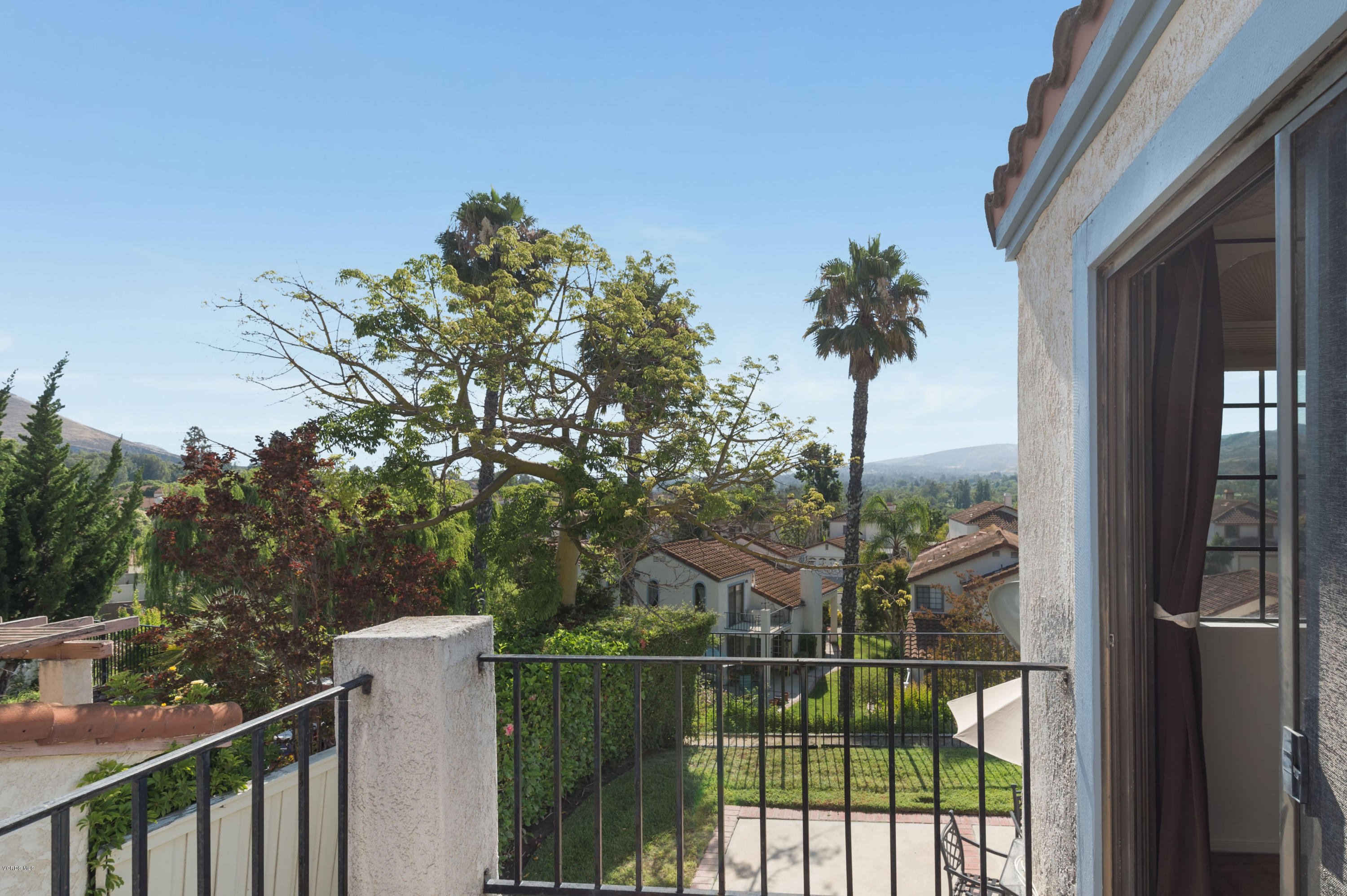 844 Congressional Road Simi Valley, CA 93065 - Photo 6 of 38 a view of a house and a yard from a balcony