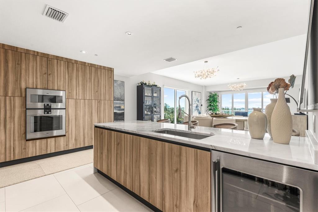 1020 Sunset Point Road, Unit 303 Clearwater, FL 33755 - Photo 13 of 71