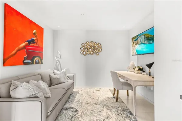 $2,200,000 | 1020 Sunset Point Road, Unit 303, Clearwater, FL 33755