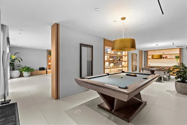 $2,200,000 | 1020 Sunset Point Road, Unit 303, Clearwater, FL 33755