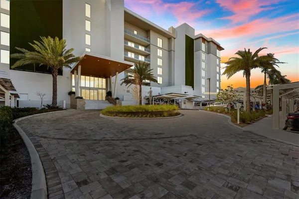 $2,200,000 | 1020 Sunset Point Road, Unit 303, Clearwater, FL 33755