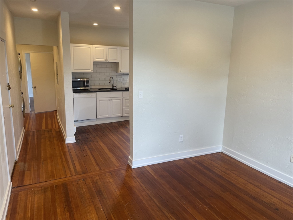 620 Columbia Road, Unit 5 Boston, MA 02125 - Photo 2 of 11