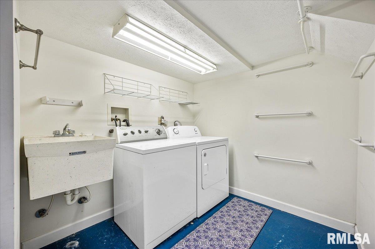 809 East Kay Street Morton, IL 61550 - Photo 17 of 39 Gallery Image 17