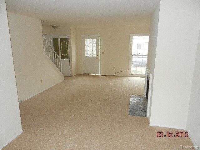 1502 Hidden Valley Lane Rochester, MI 48306 - Photo 6 of 22 DSCN1567.JPG