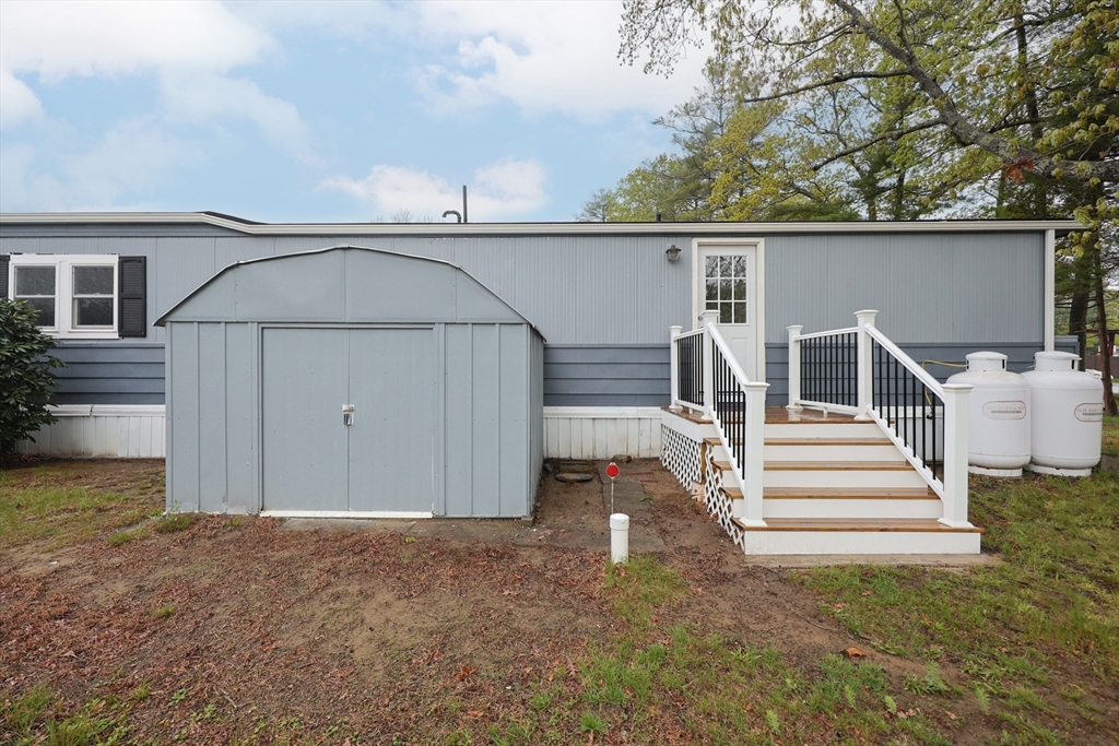 5 Debbie Lane Raynham, MA 02767 - Photo 4 of 25