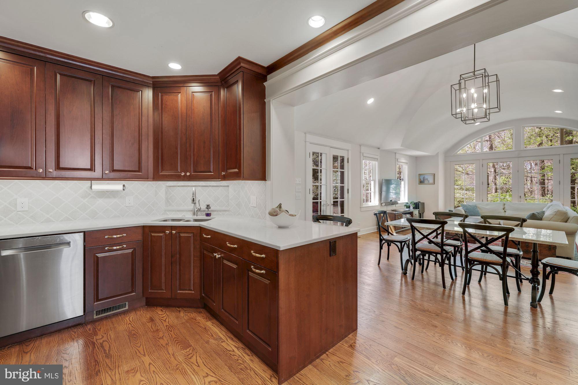 5804 Cedar Parkway Chevy Chase, MD 20815 - Photo 22 of 77