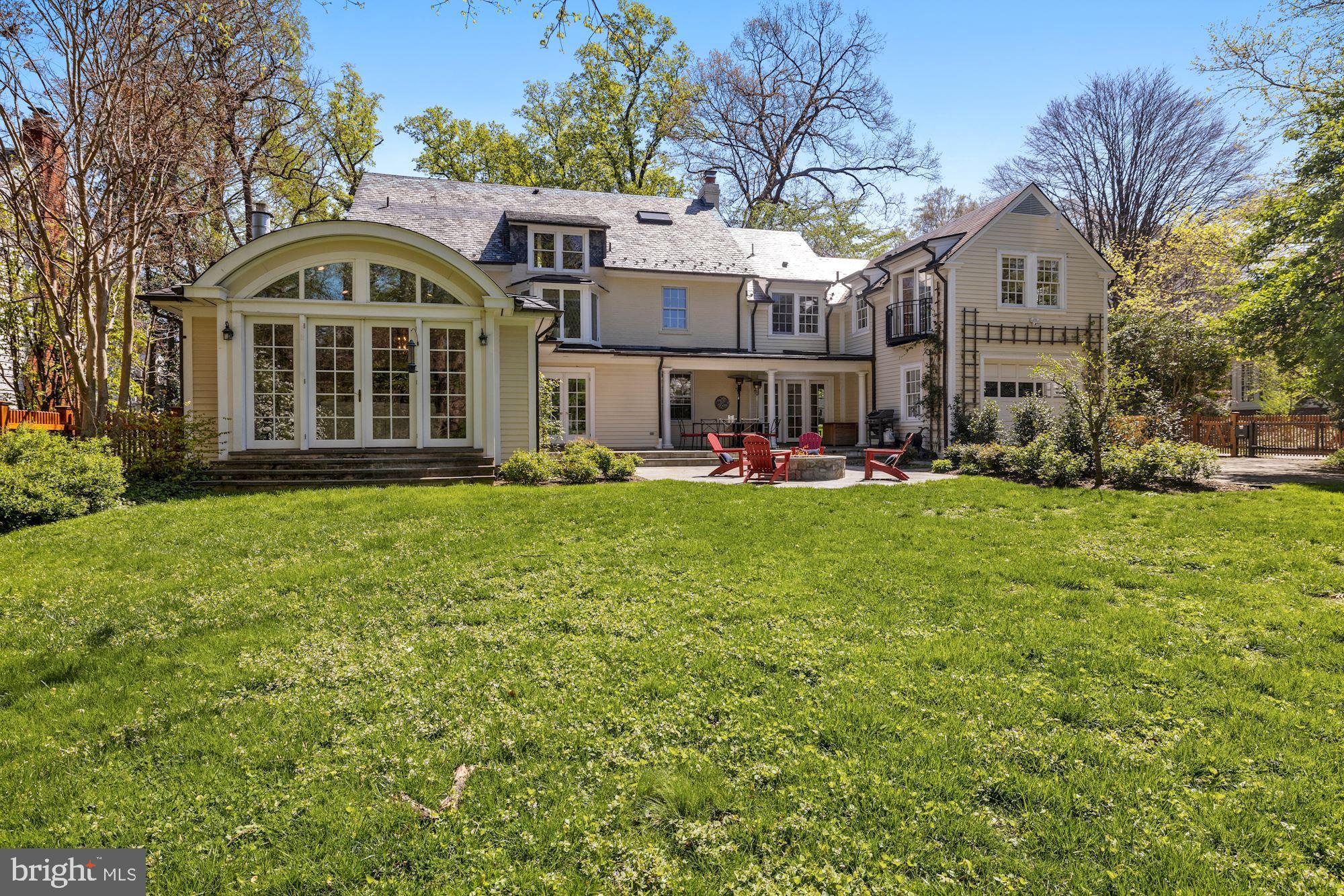 5804 Cedar Parkway Chevy Chase, MD 20815 - Photo 29 of 77 Expansive Private Yard