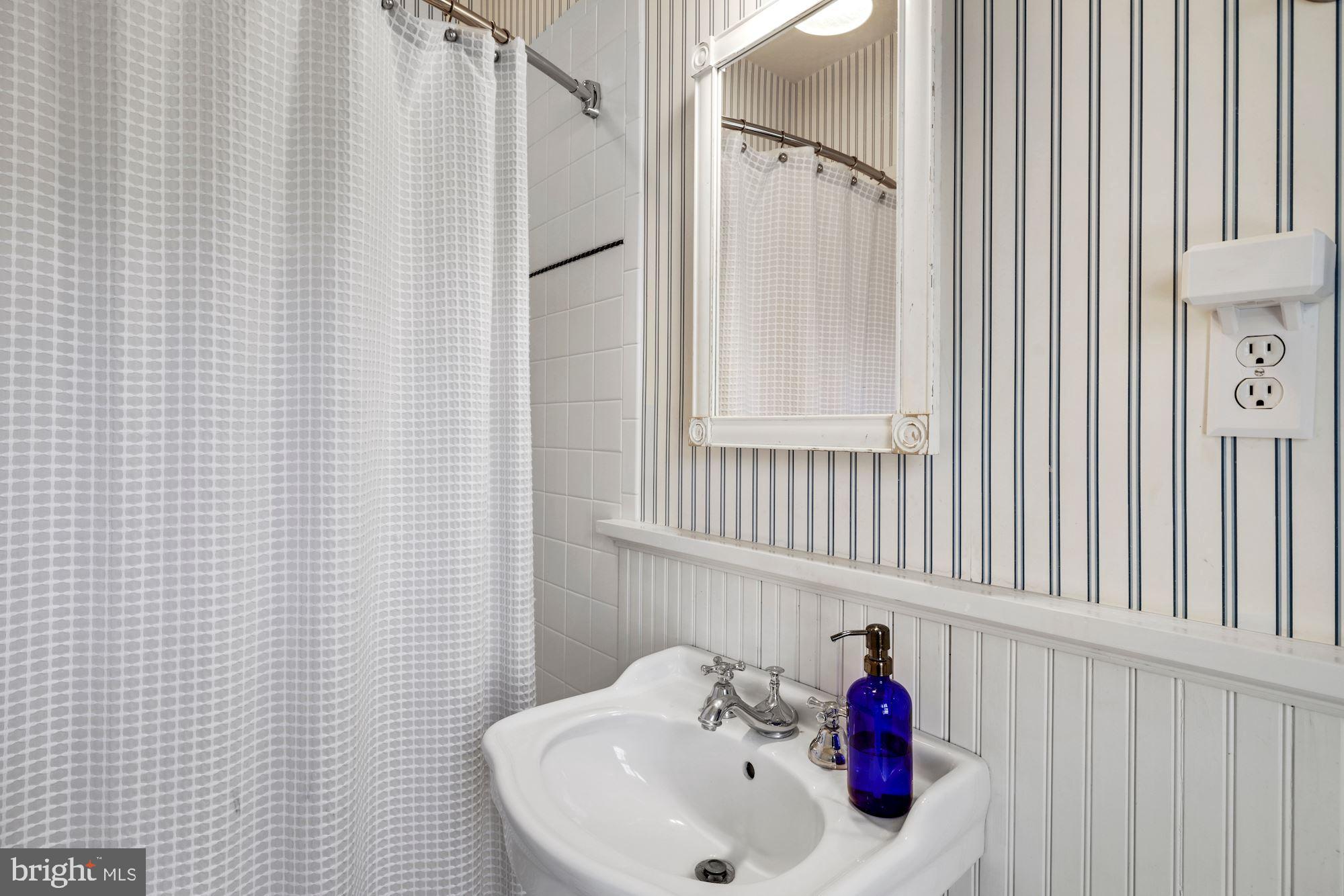 5804 Cedar Parkway Chevy Chase, MD 20815 - Photo 60 of 77 Bedroom Four Ensuite Full Bath