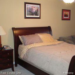 607 South Crooks Road, Unit 15 Clawson, MI 48017 - Photo 9 of 18 607mstr.jpg