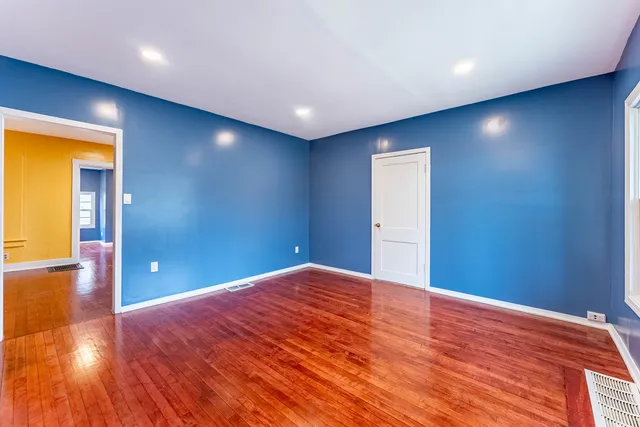 a view of empty room