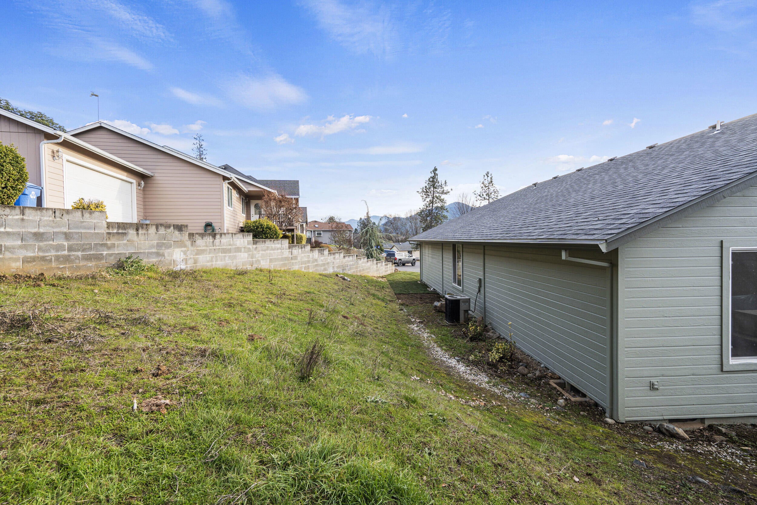 112 Cedar Ridge Terrace Rogue River, OR 97537 - Photo 35 of 39 35_112 cedar ridge terrace - 34