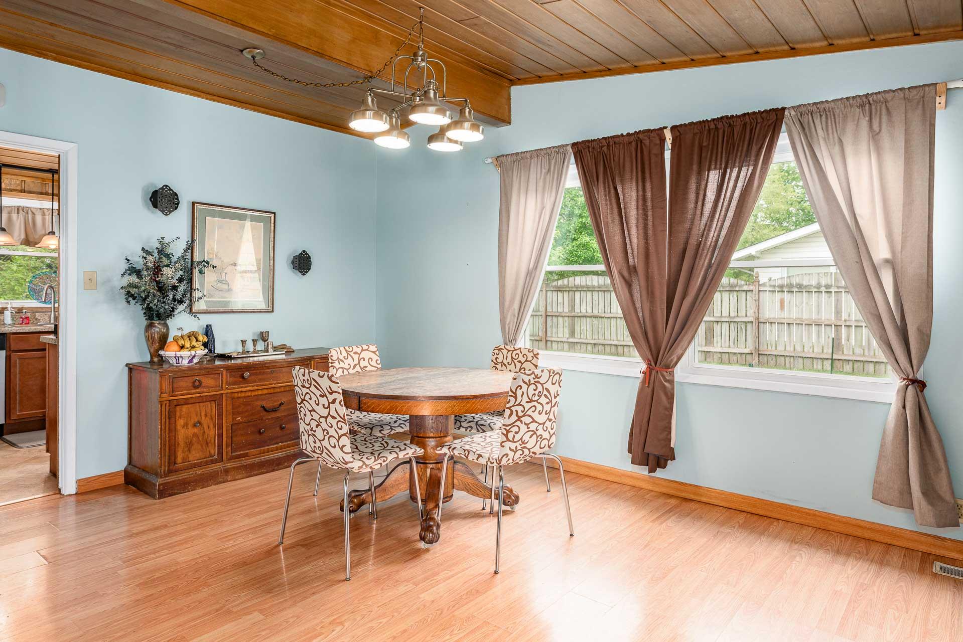 1618 Ridgedale Road South Bend, IN 46614 - Photo 11 of 23 Gallery Image 11
