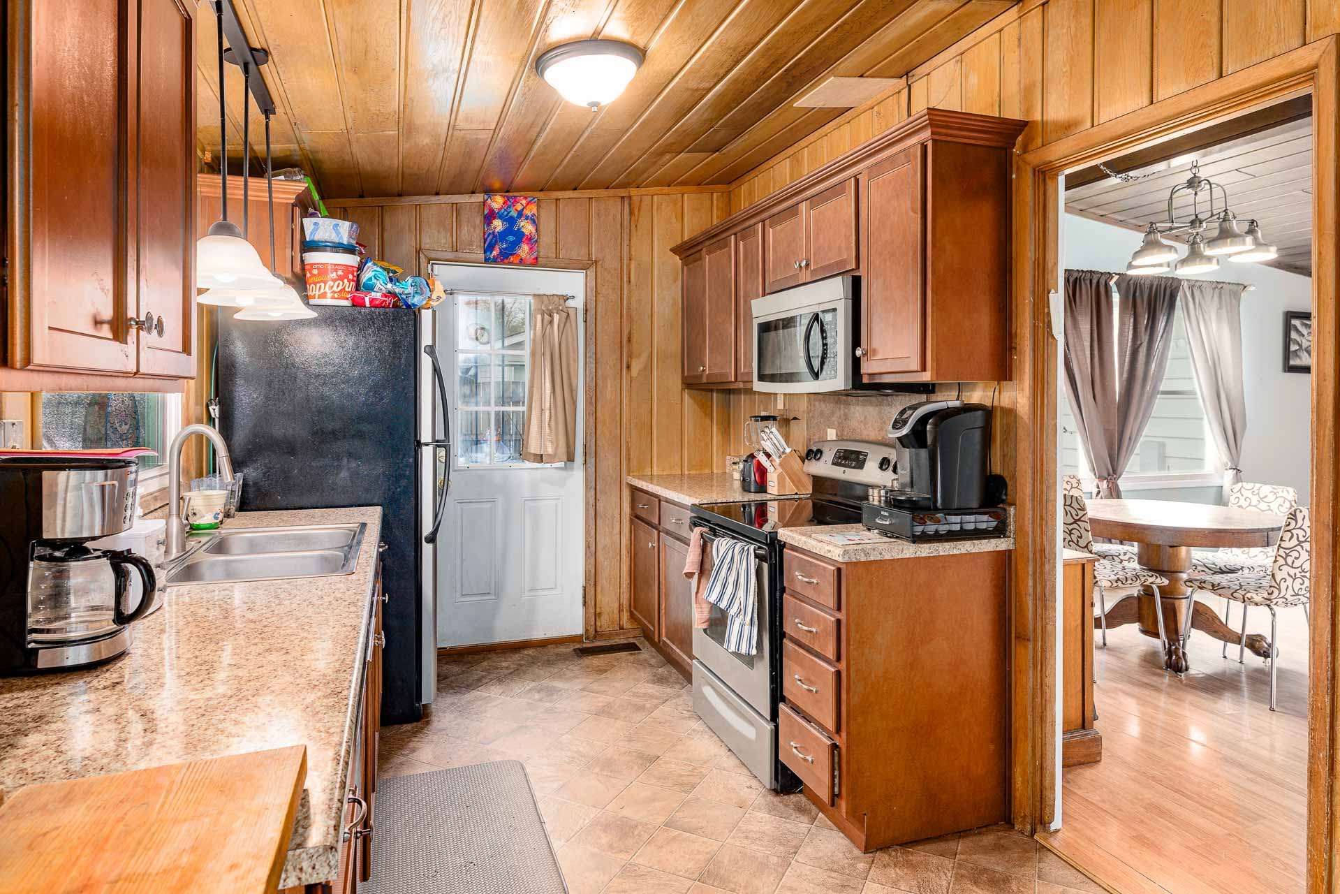 1618 Ridgedale Road South Bend, IN 46614 - Photo 9 of 23 Gallery Image 9