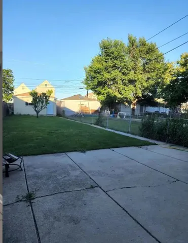 $1,500 | 3123 South 49th Avenue, Unit 1, Cicero, IL 60804