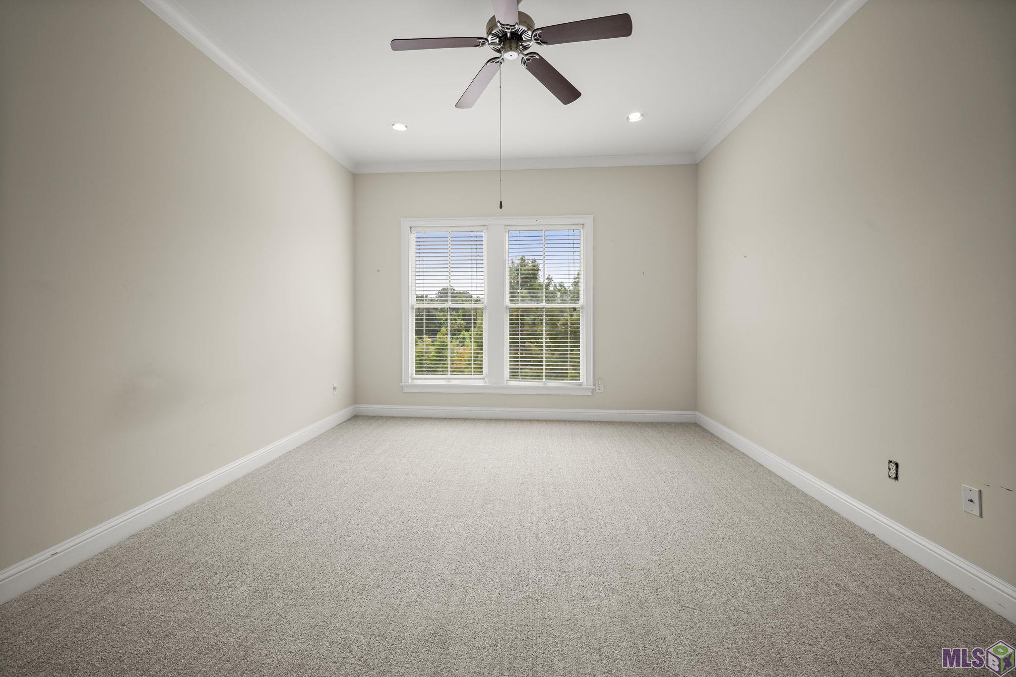 998 Stanford Avenue, Unit 303 Baton Rouge, LA 70808 - Photo 12 of 20 Primary Bedroom