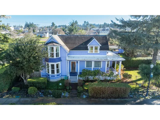 $569,000 | 265 South Empire Boulevard, Coos Bay, OR 97420