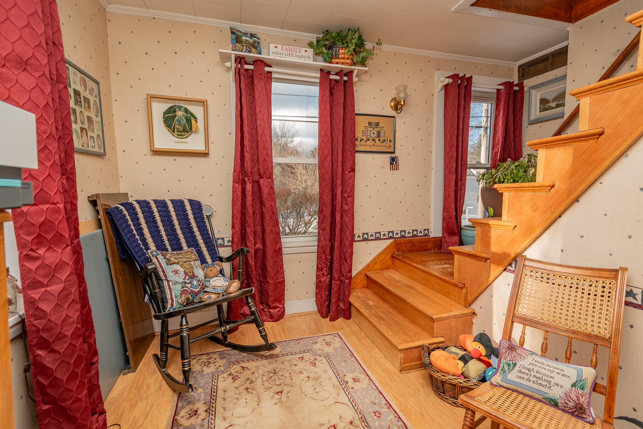 21 Pleasant Street Milo, ME 04463 - Photo 21 of 45 sitting area