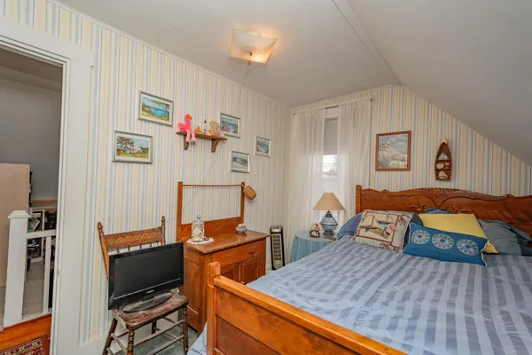 $220,000 | 21 Pleasant Street, Milo, ME 04463